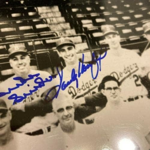 1957 Отборът на Бруклин Доджърс Подписа Снимка с Размер 11x14 със Санди Куфаксом JSA COA - Снимки на MLB с автограф